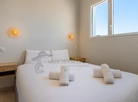 Roquille Direct Access Villa *