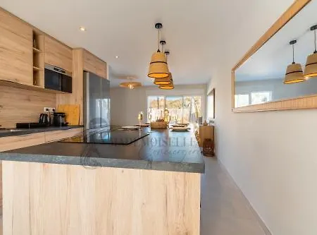 Roquille Direct Access Villa *